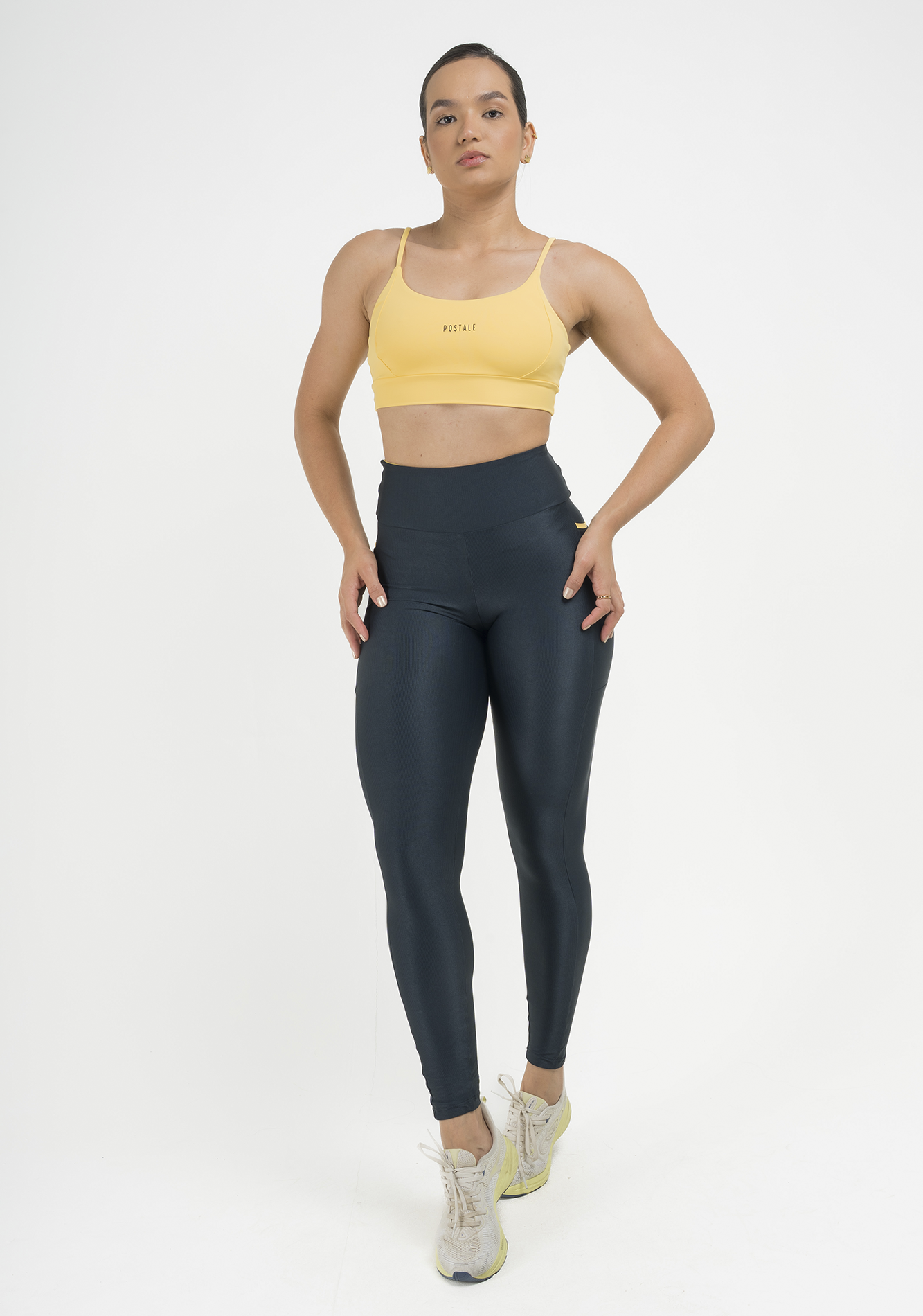 Conjunto Larissa – Preto Polén